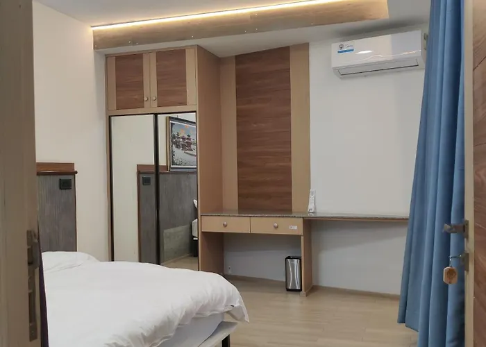 Pulukisi - Hotel, Apartments, Cafe And Restaurant