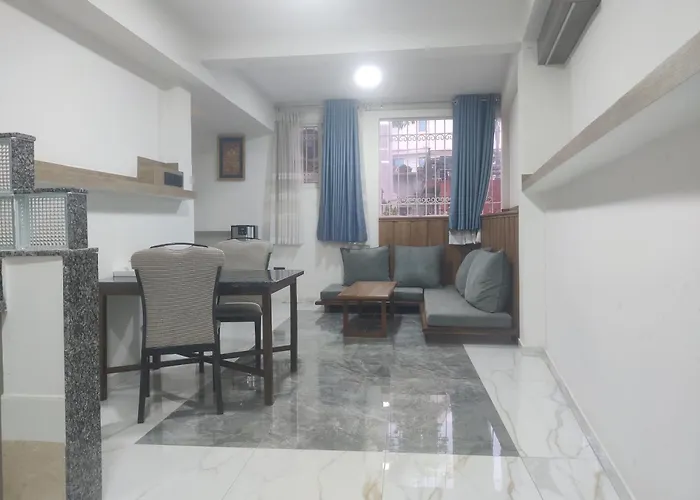 Apartament Pulukisi - Hotel, Apartments, Cafe And Restaurant