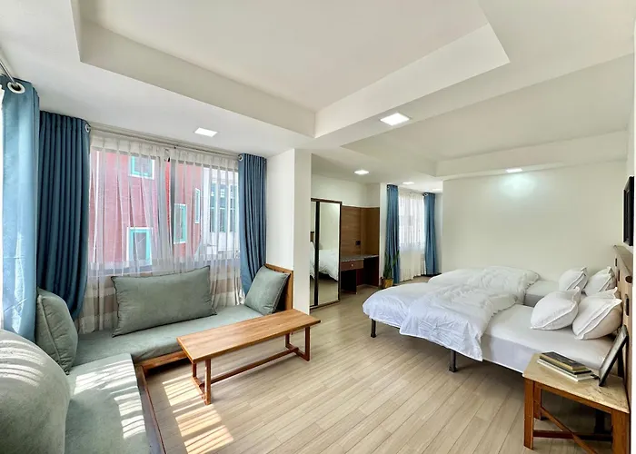 Apartament Pulukisi - Hotel, Apartments, Cafe And Restaurant